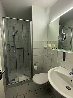Unclassified image, 3 of 72, button - Hotel Flensburger Hof (Flensburg)