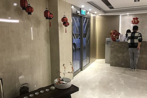 前台