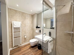 Ducha, cabezal de ducha tipo lluvia, artículos de tocador gratuitos