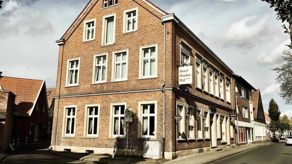 Fachada de la propiedad