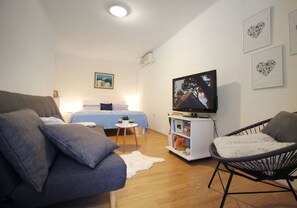 Apartment, 2 Bedrooms, Balcony (5 Adults ) | Living room