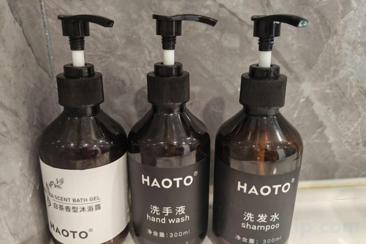 Bathroom amenities