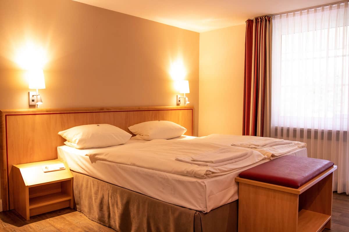 Apartment, 3 Bedrooms | Individually furnished, desk, laptop workspace, free WiFi