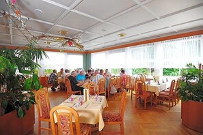 Unclassified image, 2 of 72, button - Landhotel Plauen Zwoschwitz (Plauen)