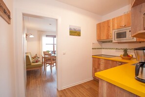 Apartment, 2 Bedrooms (Sommerfrische) | Private kitchen