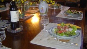 Middag serveres
