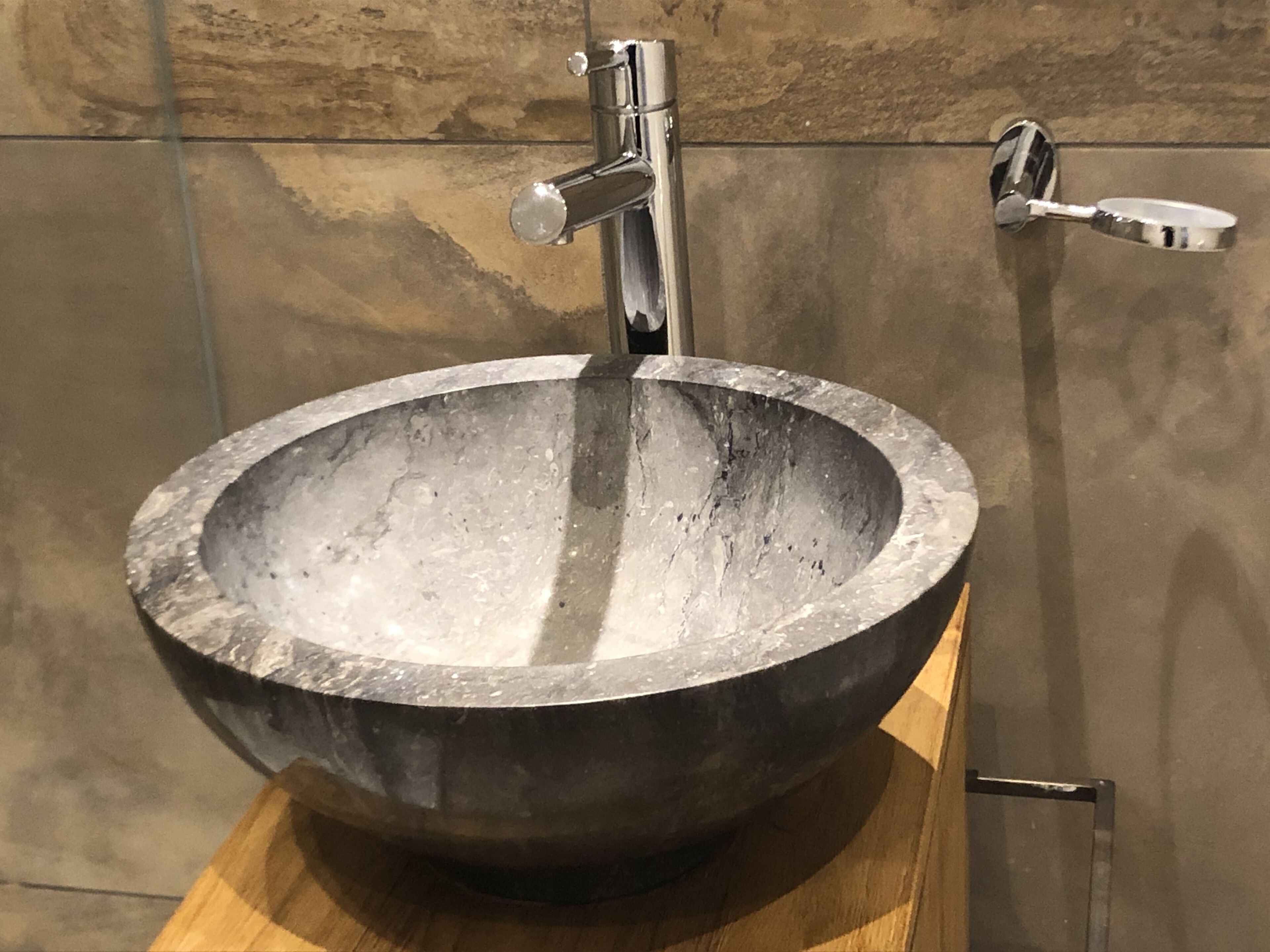 double room | bathroom | shower, free toiletries, hair dryer, towels