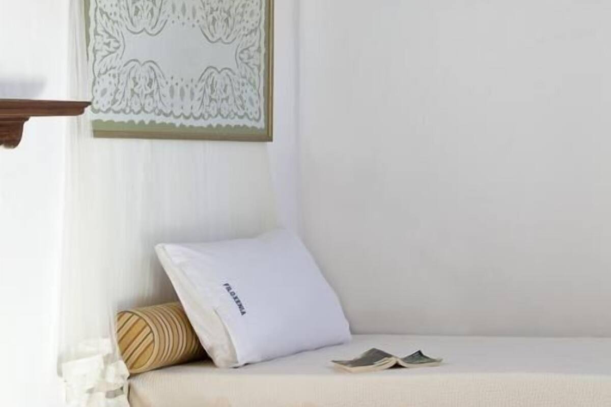 House, 2 Bedrooms | Premium bedding, in-room safe, desk, soundproofing