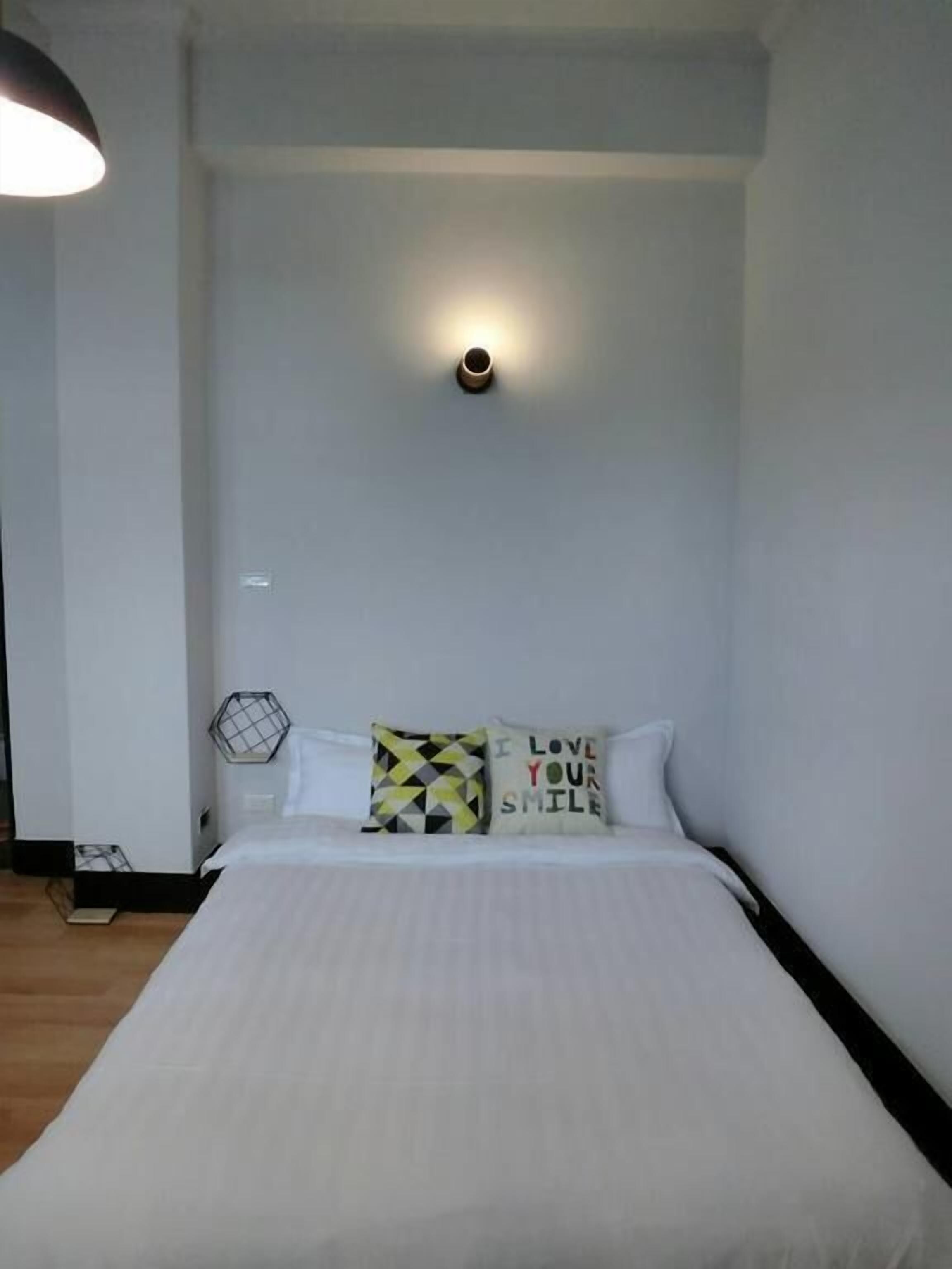 double room, 1 double bed, non smoking | down duvets, free wifi, bed sheets