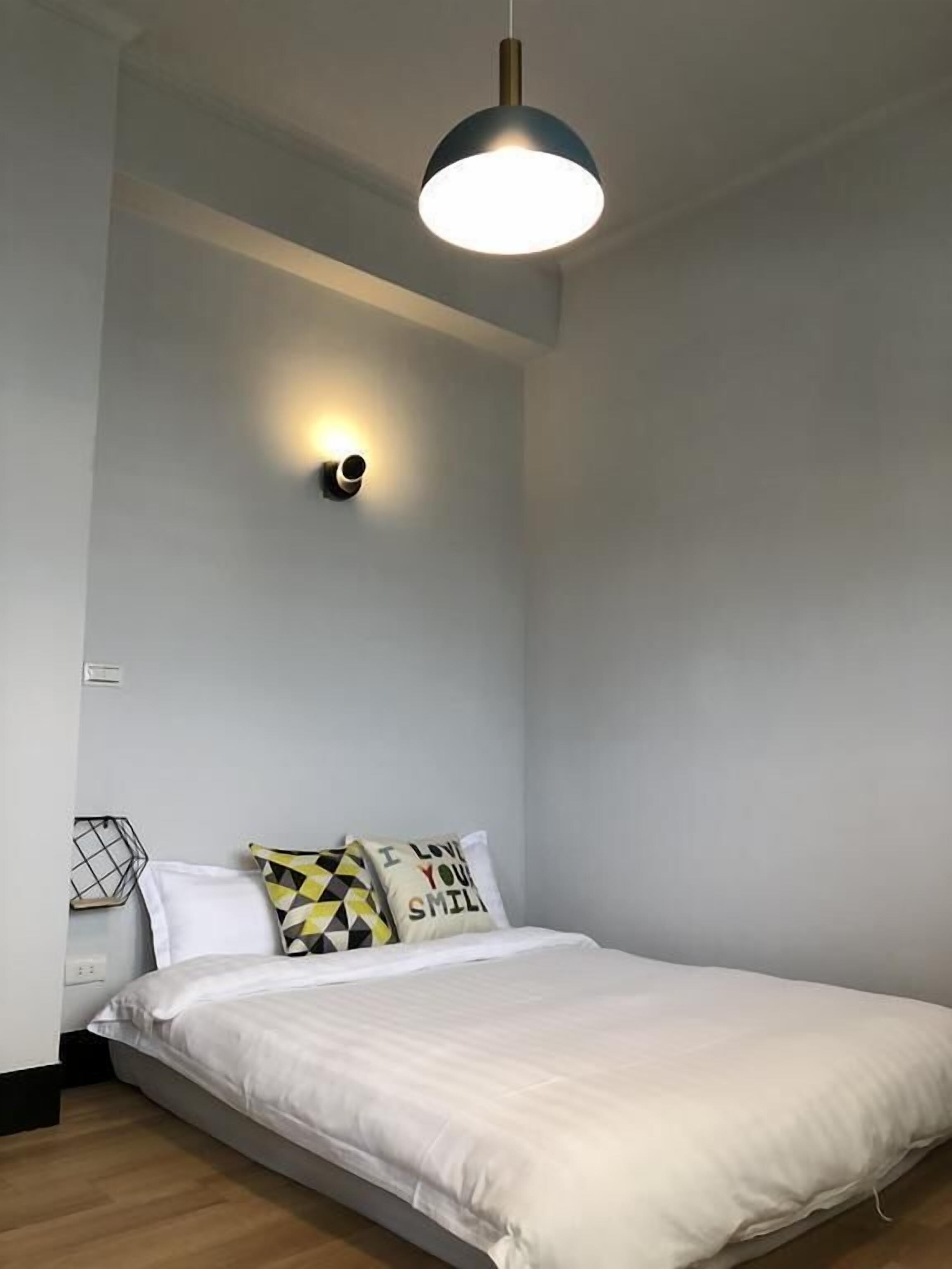 double room, 1 double bed, non smoking | down duvets, free wifi, bed sheets