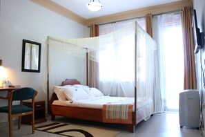 Desk, free WiFi, bed sheets