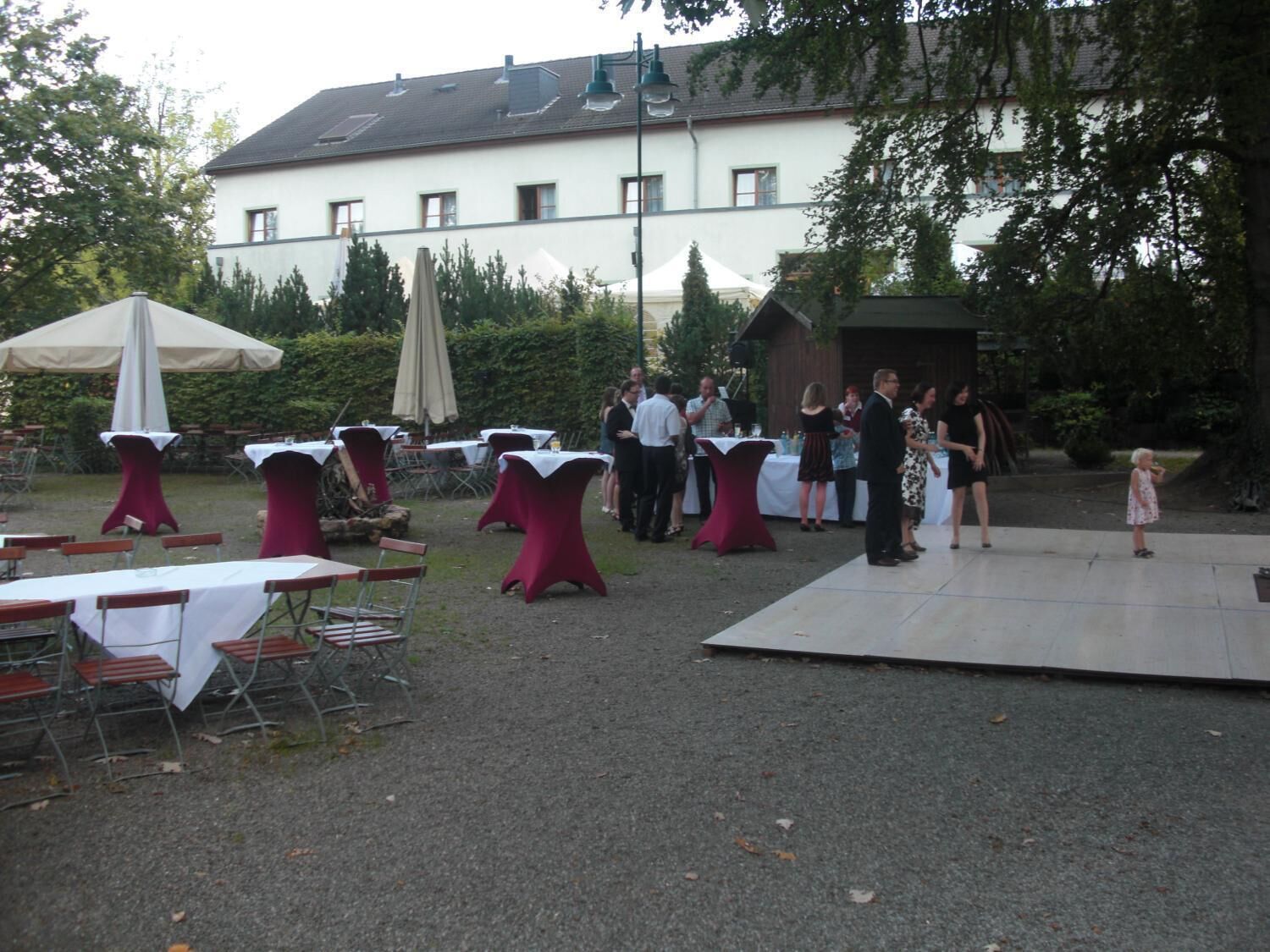 outdoor banquet area