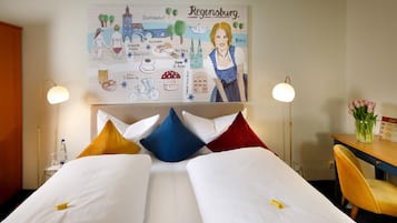 1 bedroom, premium bedding, in-room safe, desk