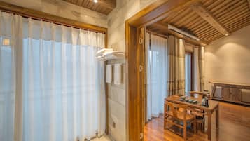 Pintu masuk interior