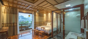 Riverside Boutique Inn