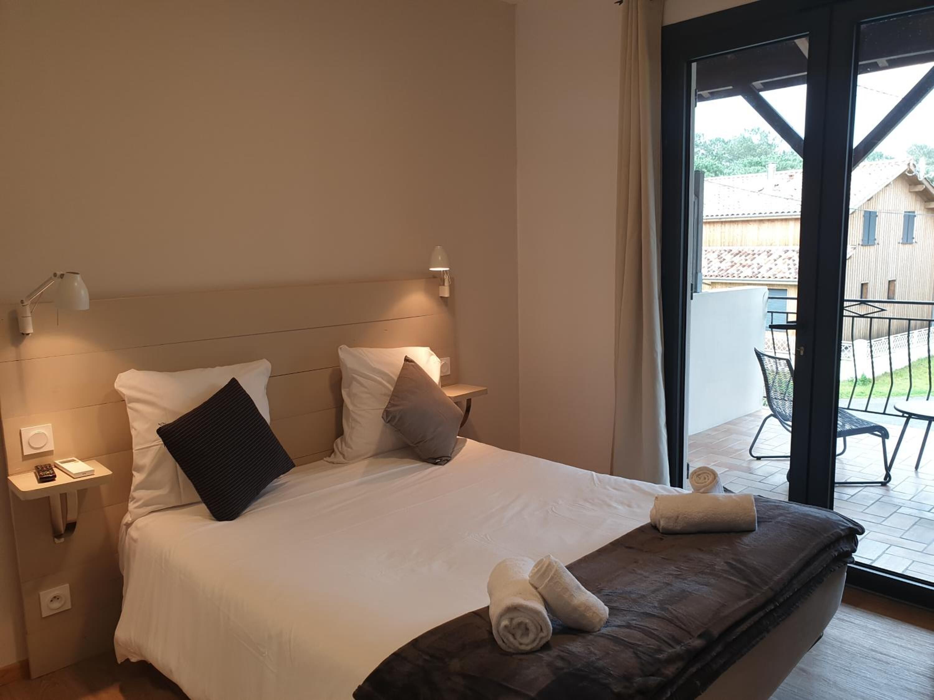 Een kluis op de kamer, individueel gedecoreerd, individueel gemeubileerd