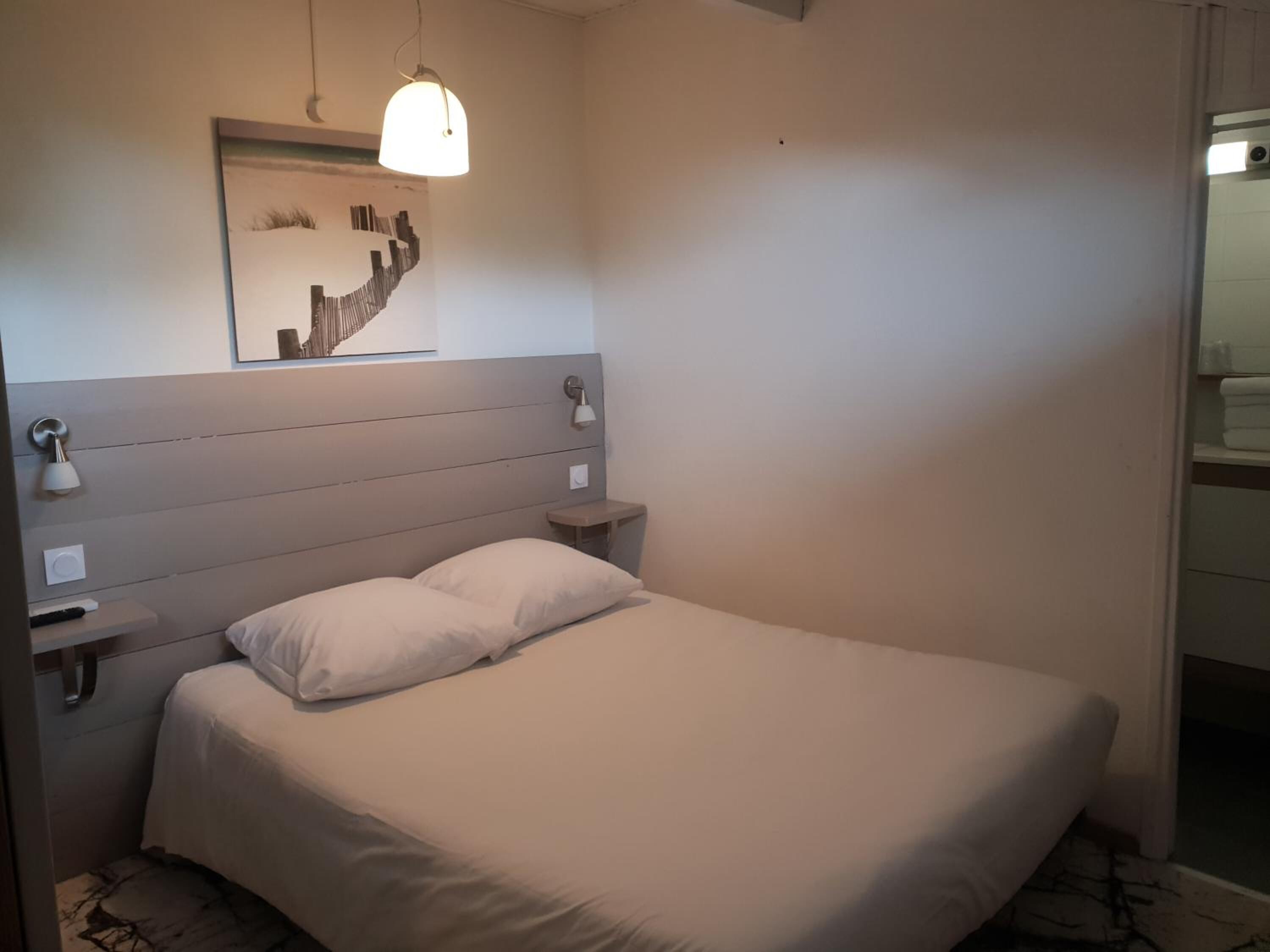 in-room safe, individually decorated, individually furnished, desk