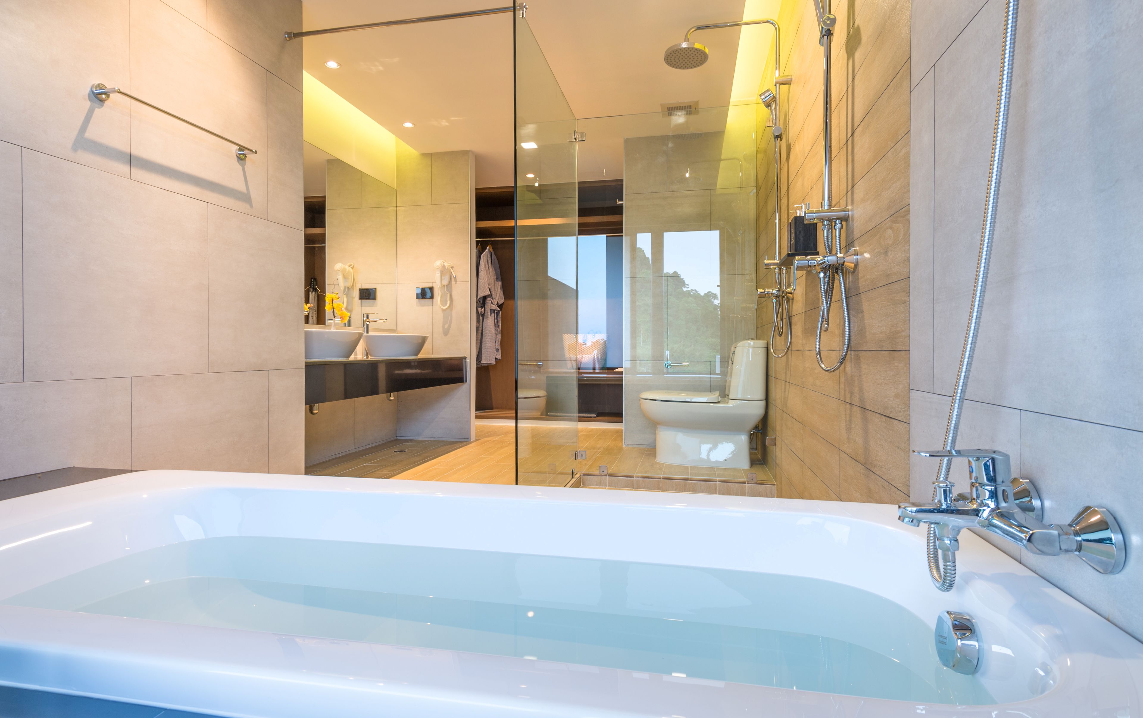 Mountain Pool Villa with Bathtub | Minibaari, tallelokero huoneessa, pimennysverhot, äänieristys