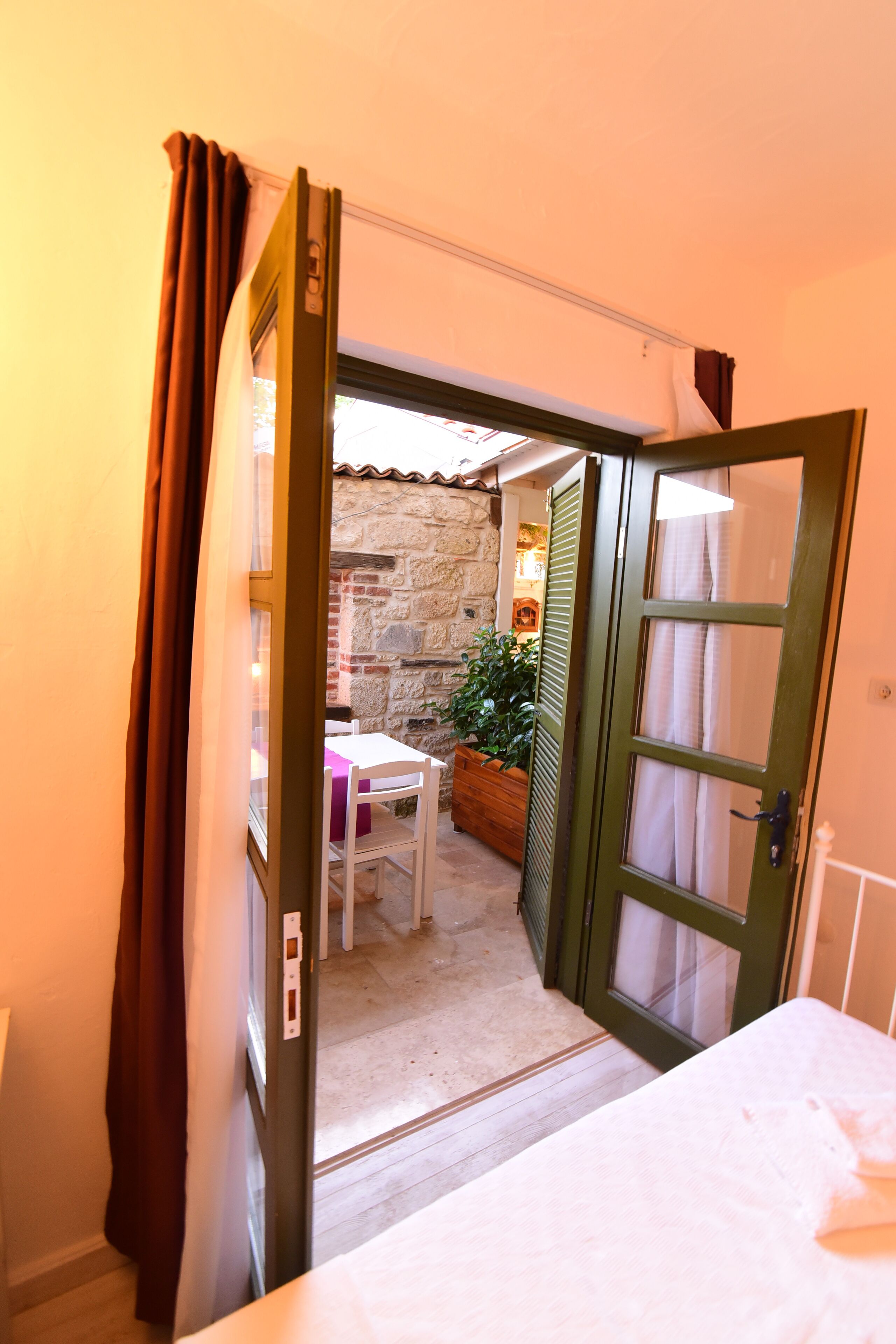 standard triple room | living area | 52-cm lcd tv with satellite channels, tv