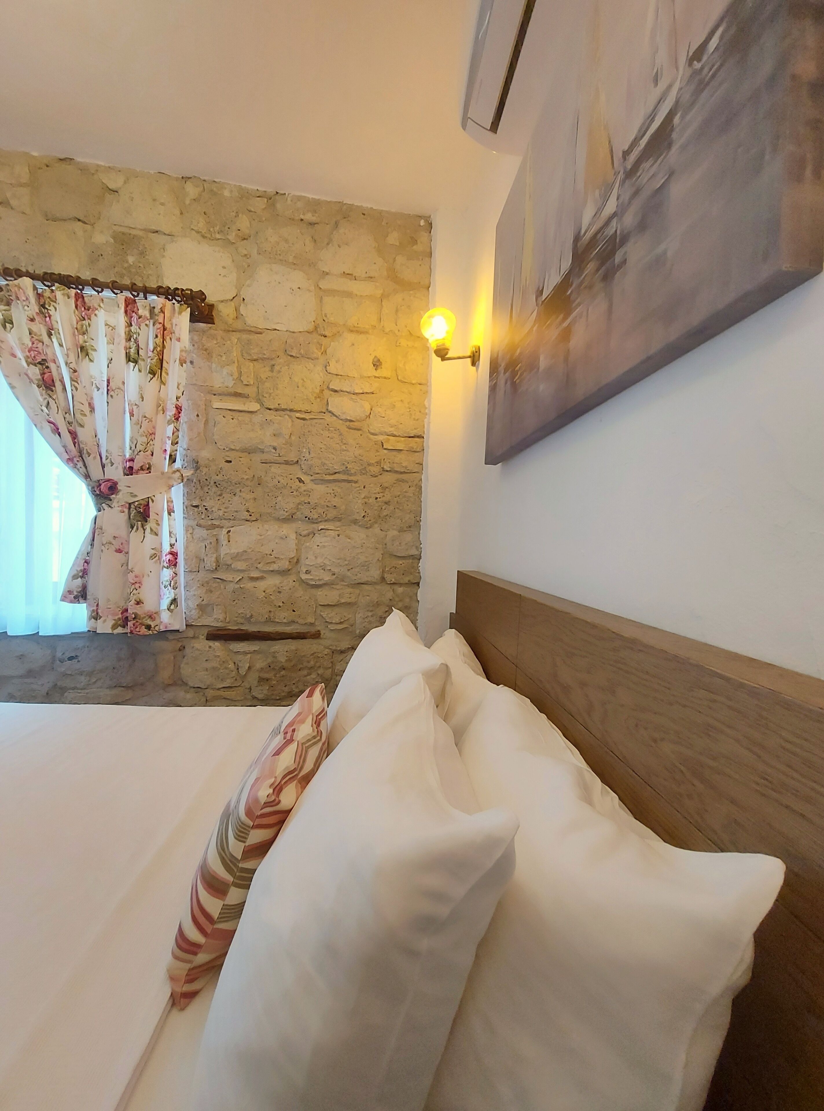standard double room | egyptian cotton sheets, soundproofing, free wifi, bed sheets