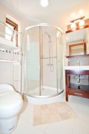 Shower, free toiletries, towels - Beatiful condo rosa hermosa (Punta Cana)