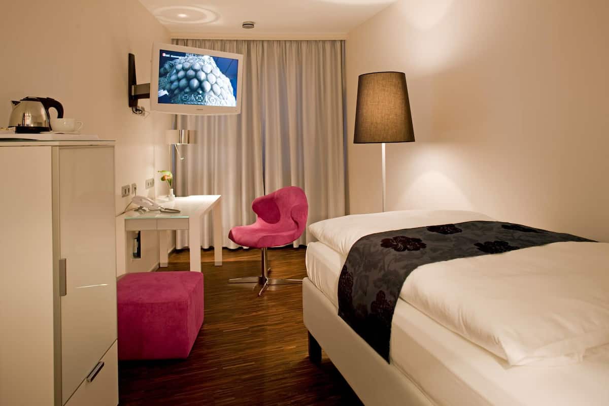 standard single room | minibar, desk, laptop workspace, iron/ironing board