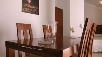 Dineren in de kamer