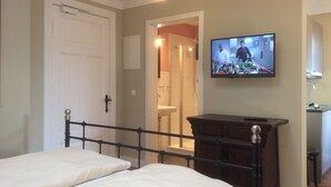 コンフォート アパートメント | 1 室のベッドルーム、旅行用ベビーベッド、WiFi (無料)、客室ごとに異なる装飾