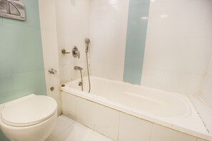 Buồng tắm vòi sen, vòi sen phun mưa, khăn tắm 