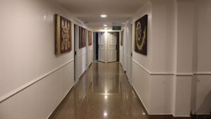 Interior - Le Cafe Royale Hotel (Pattaya)