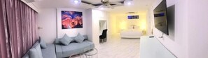Superior Double Room | Living area | Smart TV - Le Cafe Royale Hotel (Pattaya)