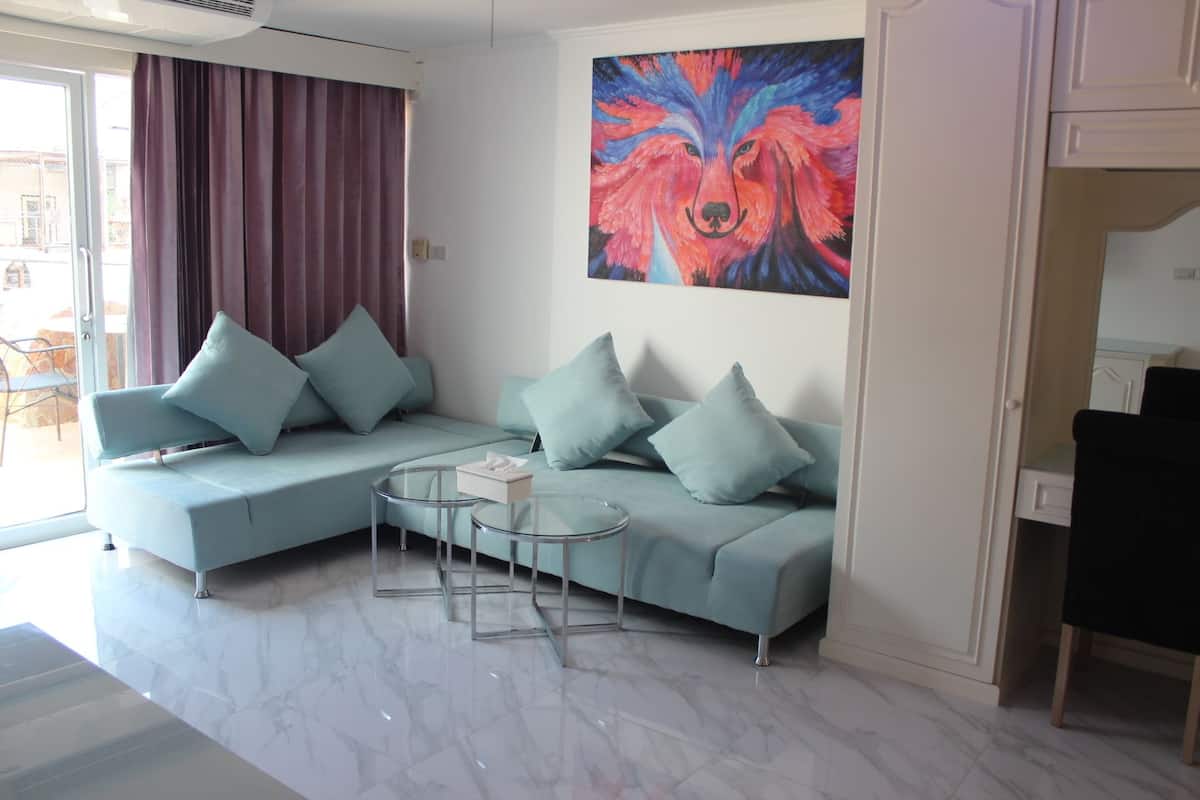 Presidential Suite, 1 King Bed, Accessible, City View | In-room safe, free WiFi
