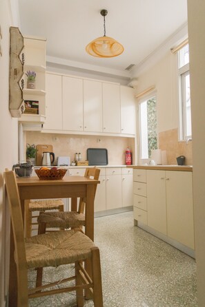 Familieleilighet (Temple) | Eget kjøkken | Kjøleskap, kaffetrakter/tekoker, vannkoker og brødrister