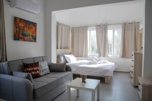 Living area - Hostel BU93 (Tel Aviv)
