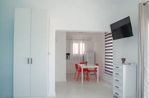 Studio Mewah, 1 Tempat Tidur Queen, Bebas Asap Rokok | Wi-Fi gratis dan seprai linen