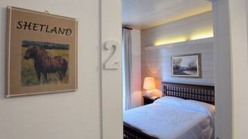 Double Room, Garden View | Down comforters, desk, free cribs/infant beds, rollaway beds