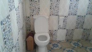 Shower - Pal-Elma Hotel (Wa)