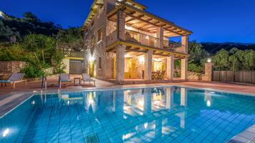 Facciata della struttura