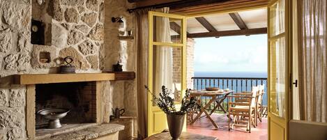 빌라, 침실 4개, 전용 수영장 | 거실 | LED TV, 비디오 게임기, DVD 플레이어