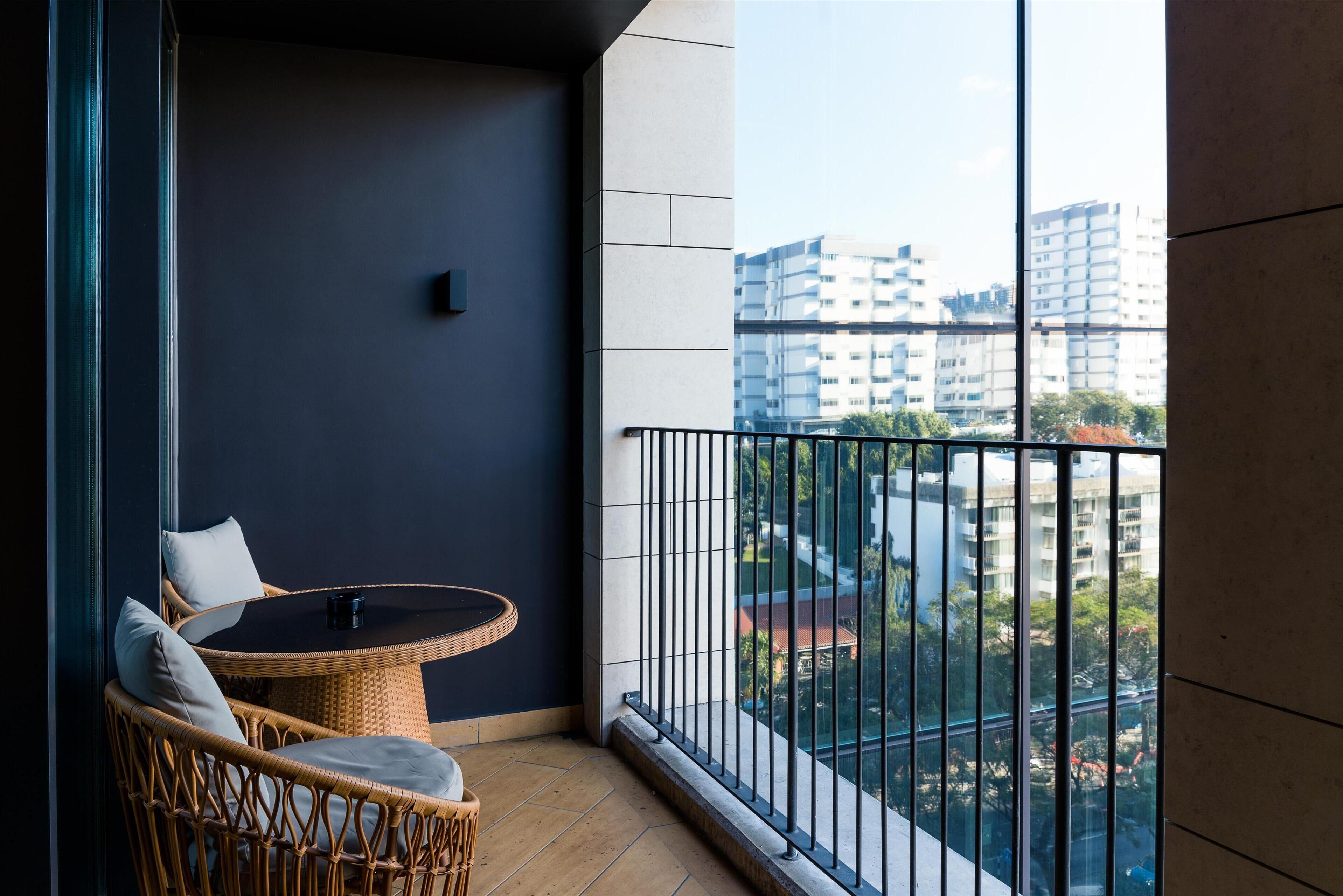 1 bedroom, premium bedding, minibar, in-room safe