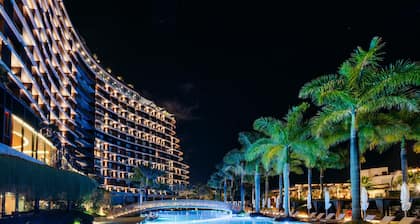Savoy Palace - The Leading Hotels of the World - Savoy Signature