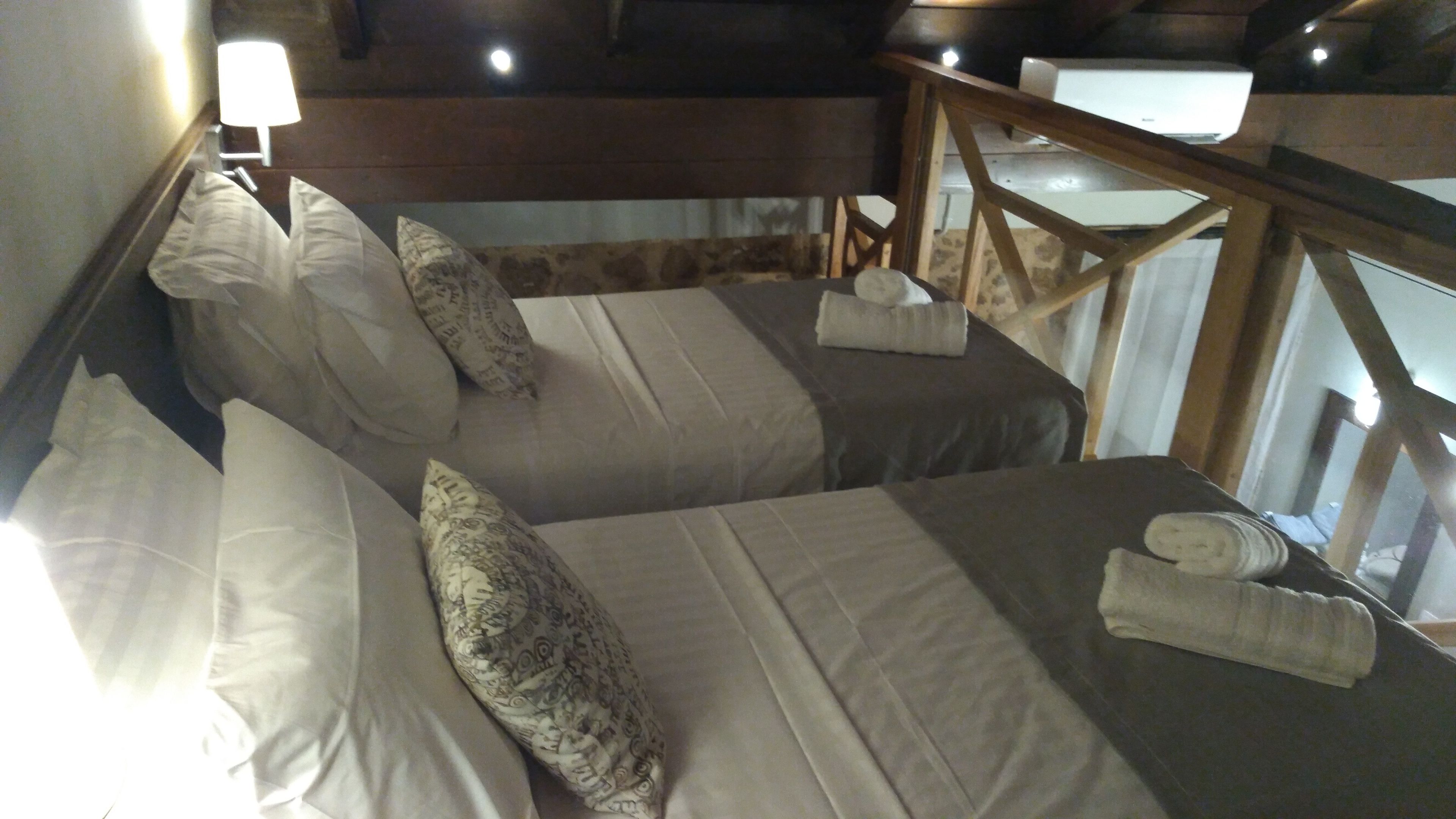 duplex | in-room safe, desk, blackout curtains, soundproofing