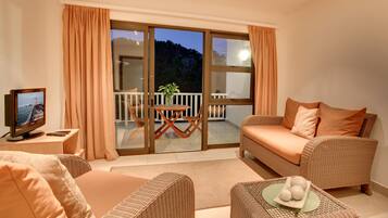 Luxury Suite | Living area