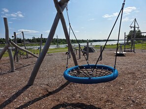 Children’s play area – outdoor