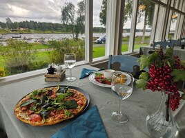 Local and international cuisine