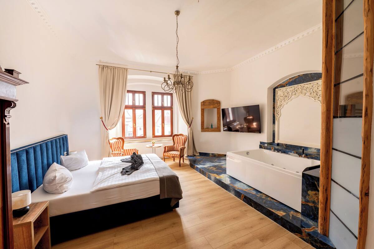 Deluxe Studio Suite | Bed sheets