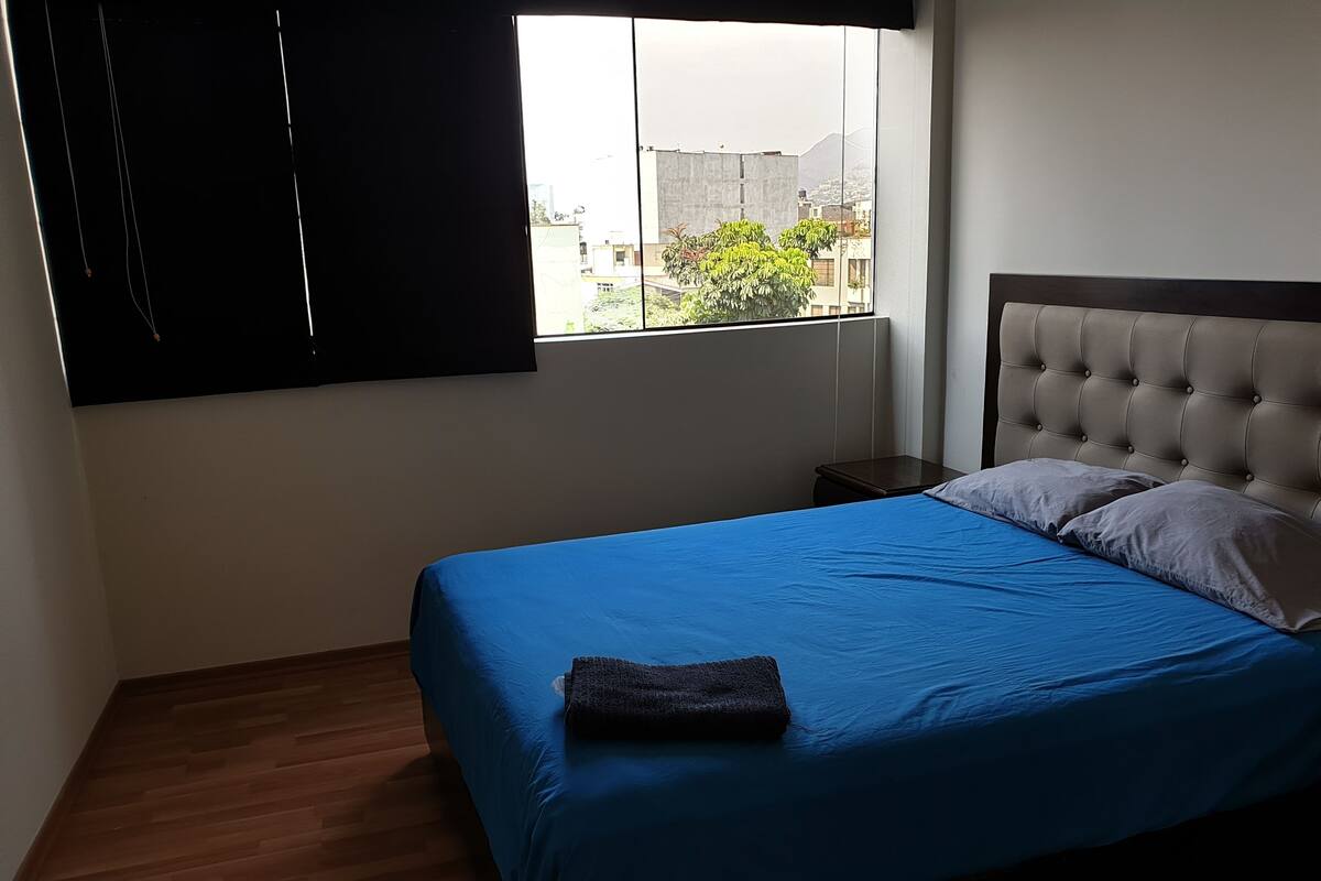 Double Room | Mobiliario individual, tabla de planchar con plancha, wifi gratis
