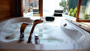 Vila | Jet tub