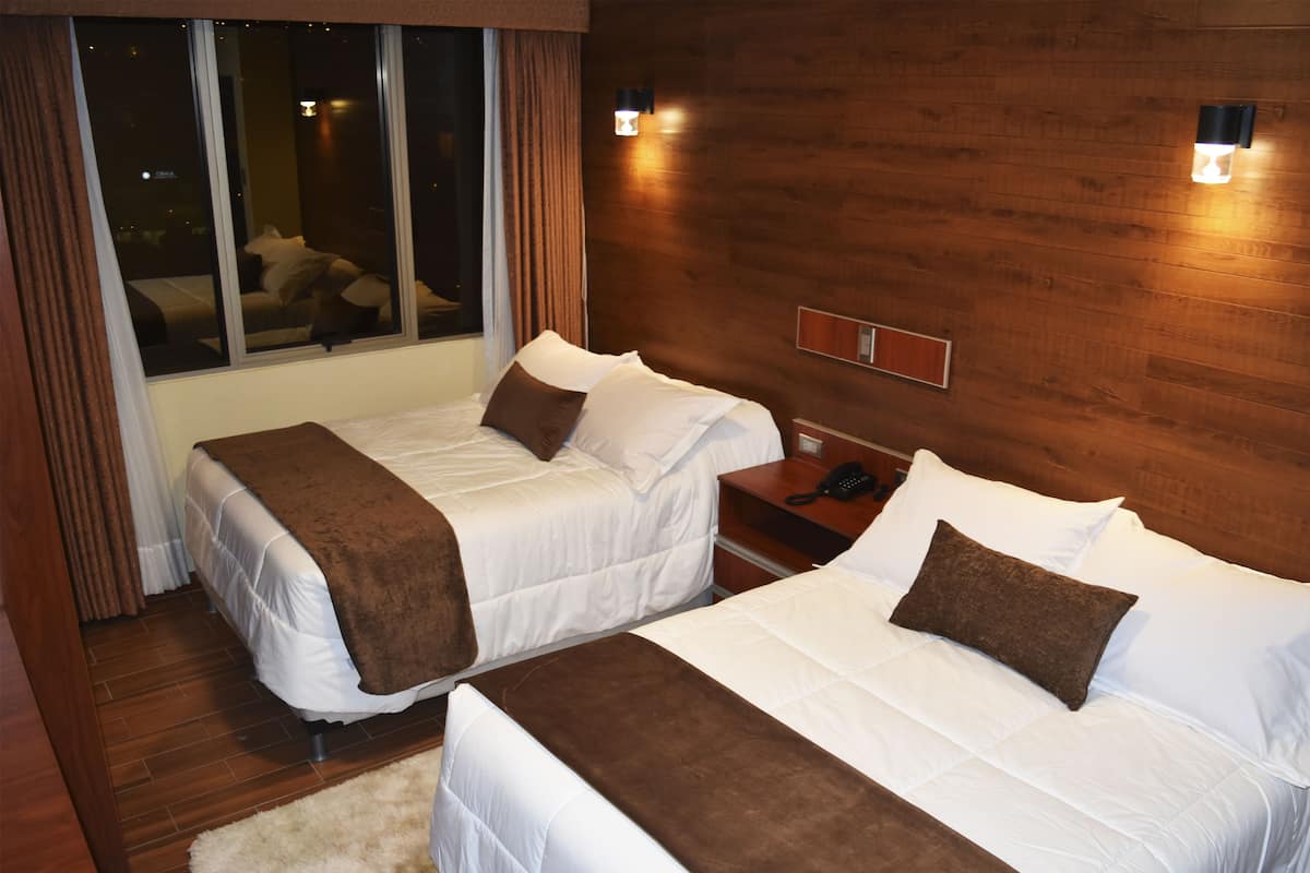 Deluxe Apartment, 2 Bedrooms, Accessible, Non Smoking | Premium bedding, down comforters, in-room safe, blackout drapes