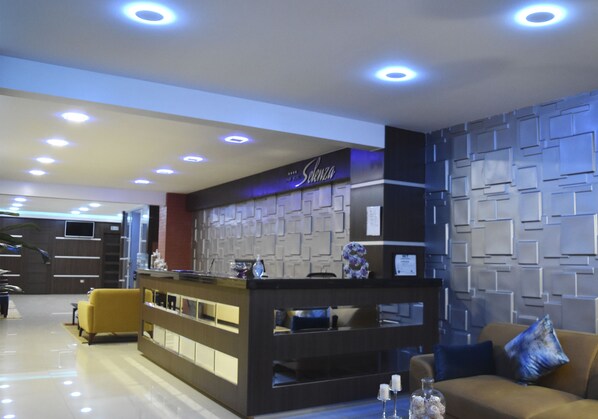 Reception - Selenza Apart Hotel (Cochabamba)